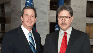 Vitter From left: Sen. David Vitter with ASA member Jim Cochran