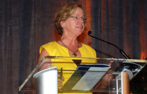 Lisa LaVange announces the 2011 F. N. David Award winner.