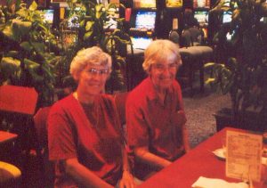 Lynne (left) with her mother, Chris Billard, in 2001. The UNSW mathematics cadetship (see Q3) and her mother were key ingredients to Lynne’s career.